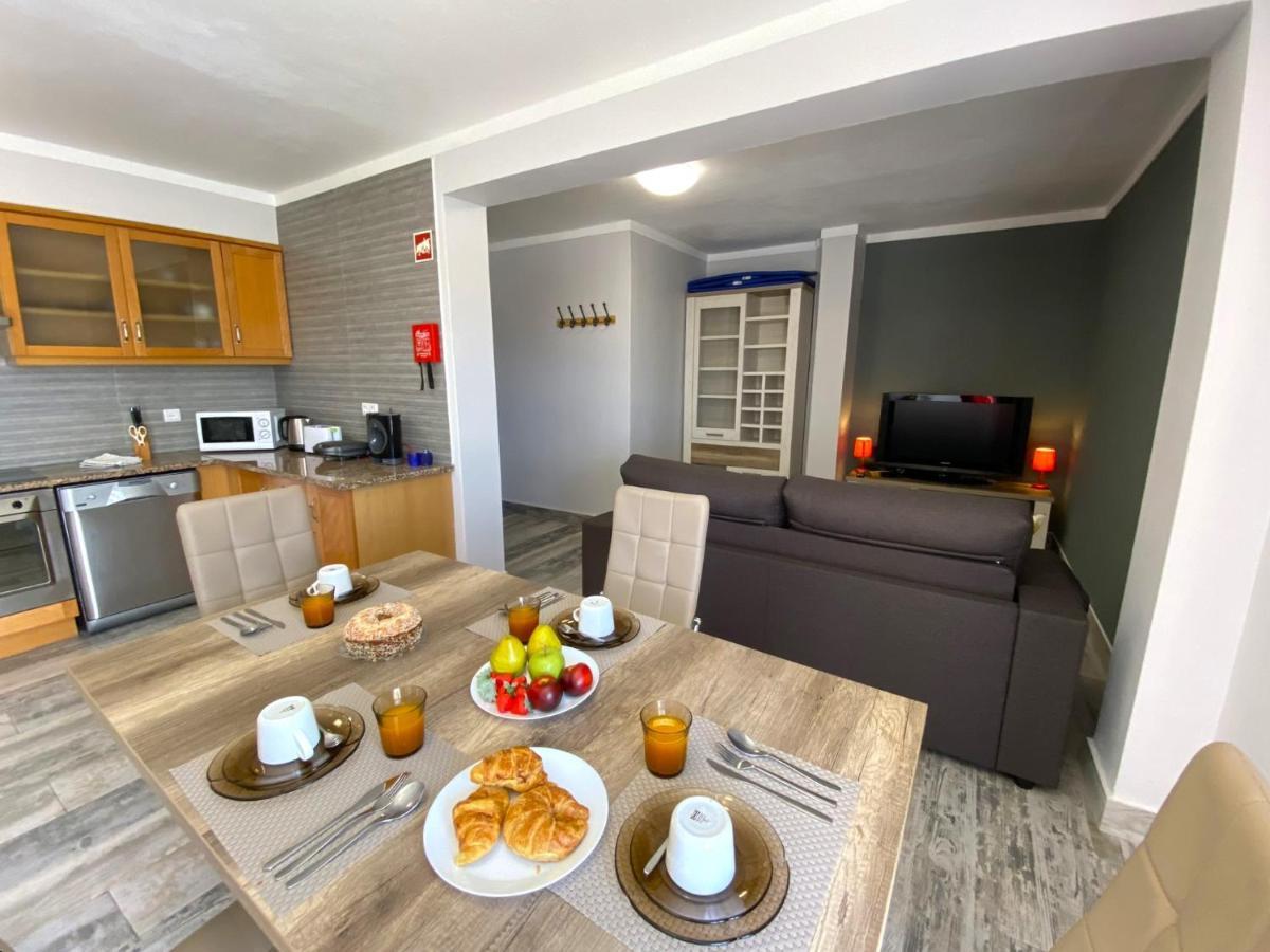 Appartamento Quarteira Ocean Breeze 2 By Homing Esterno foto
