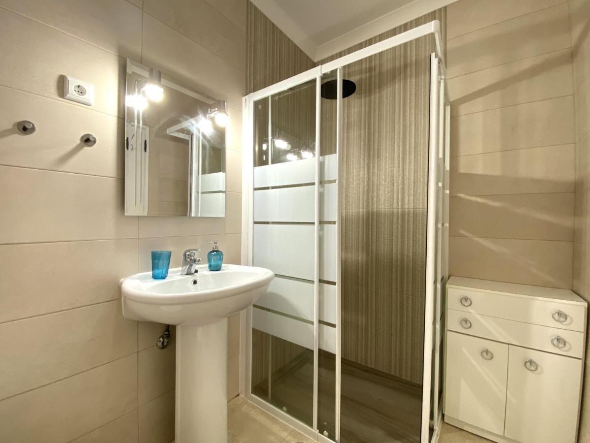 Appartamento Quarteira Ocean Breeze 2 By Homing Esterno foto