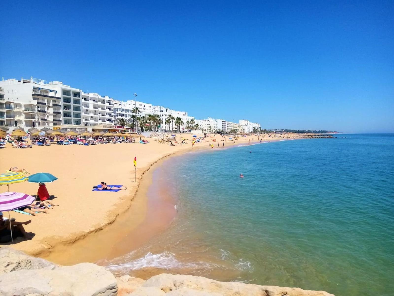 Appartamento Quarteira Ocean Breeze 2 By Homing Esterno foto